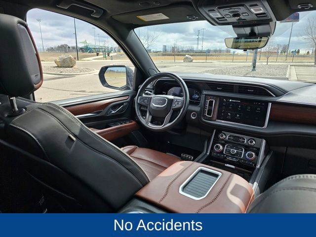 Used 2023 GMC Yukon Denali Ultimate w/ LPO, Floor Liner Package AWD/4WD image 28