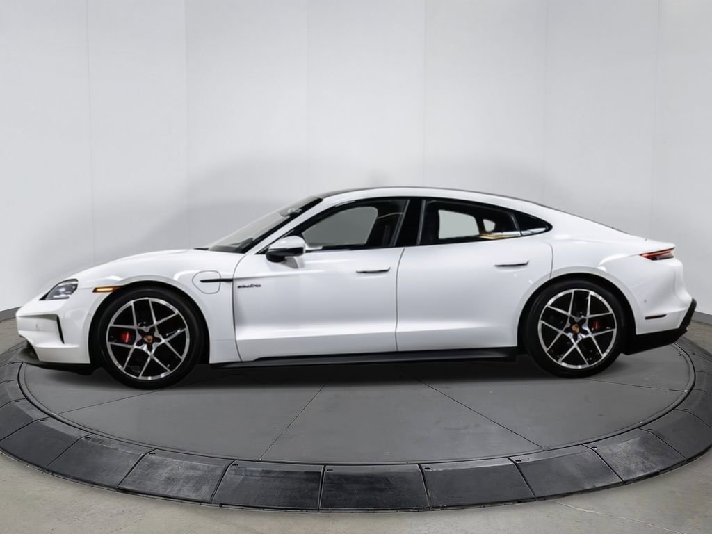 New 2025 Porsche Taycan 4S image 2