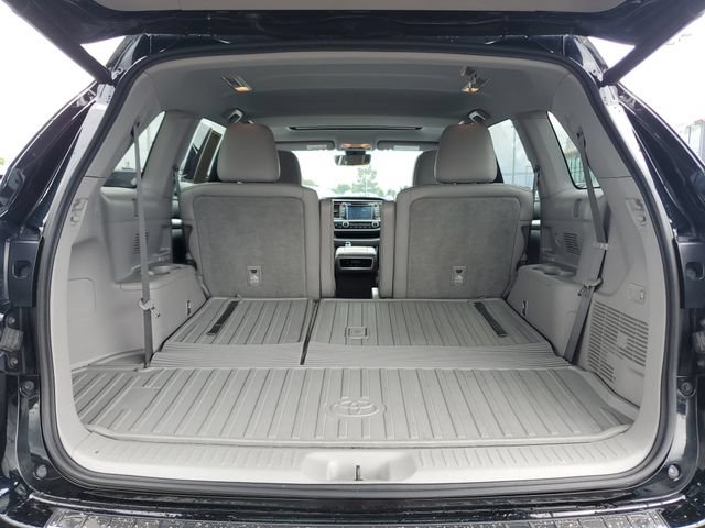 Used 2018 Toyota Highlander XLE w/ Protection Package #3 AWD/4WD image 9