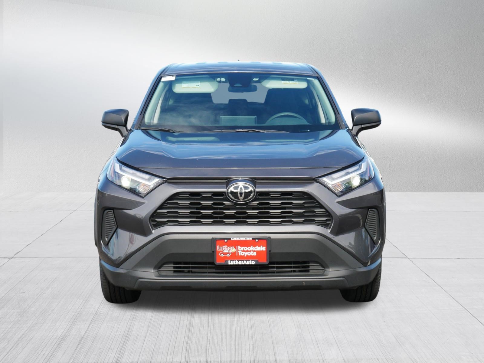 Used 2025 Toyota RAV4 LE AWD/4WD image 2