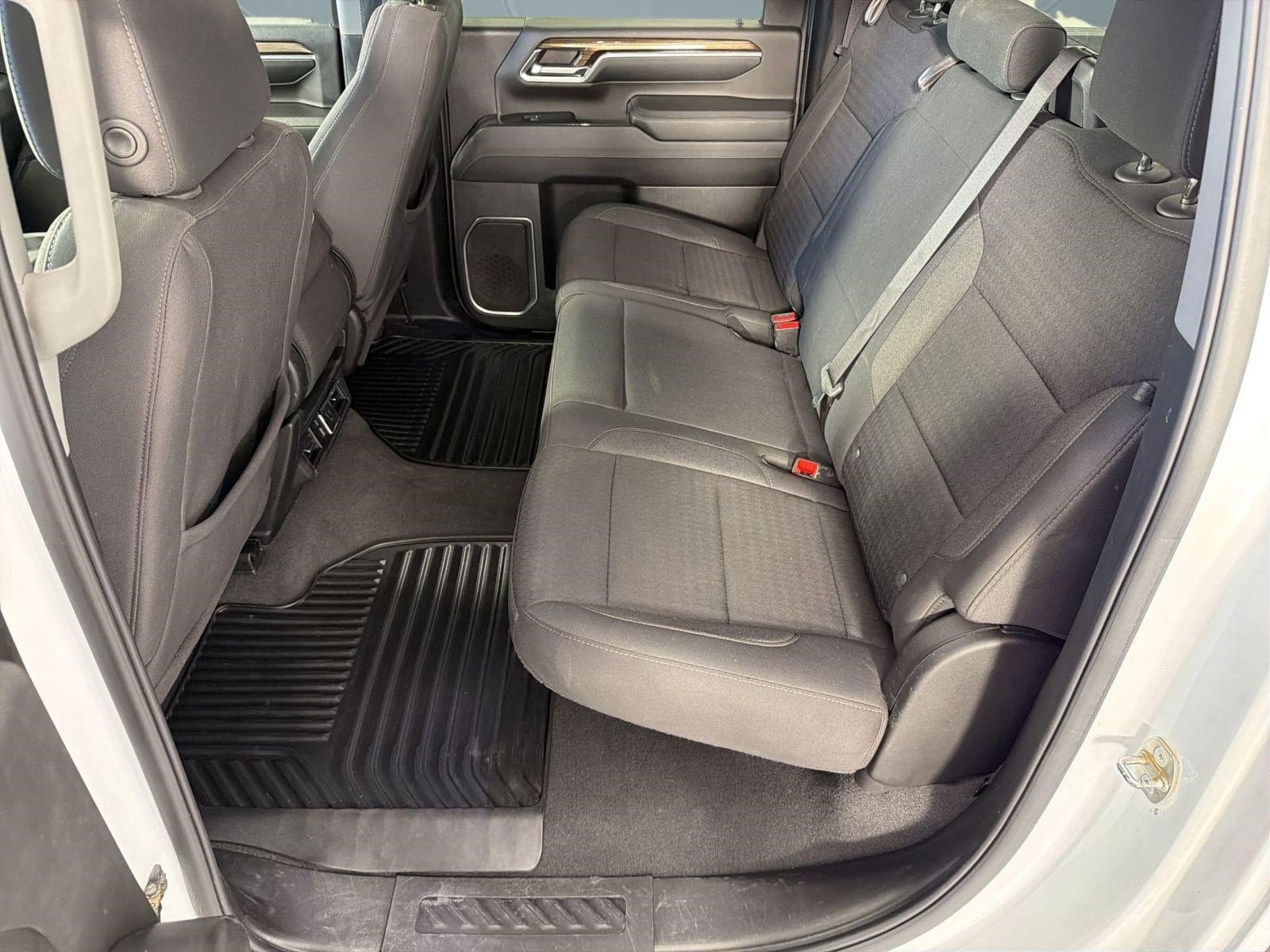 Used 2024 Chevrolet Silverado 2500 LT w/ Convenience Package image 15