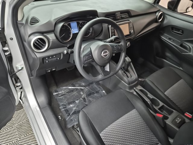 Used 2023 Nissan Versa S w/ Trunk Package image 18