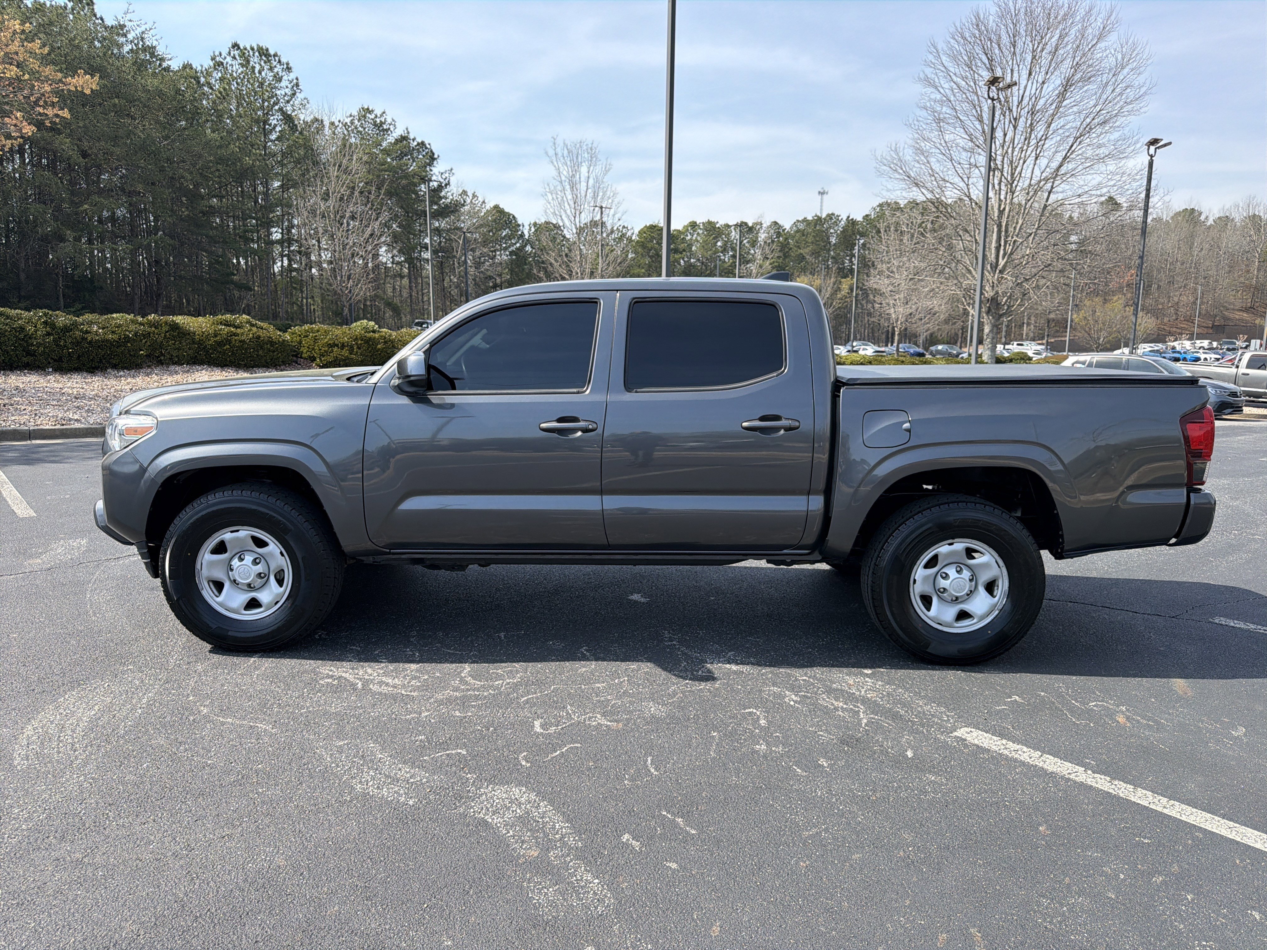 Used 2021 Toyota Tacoma SR AWD/4WD image 8