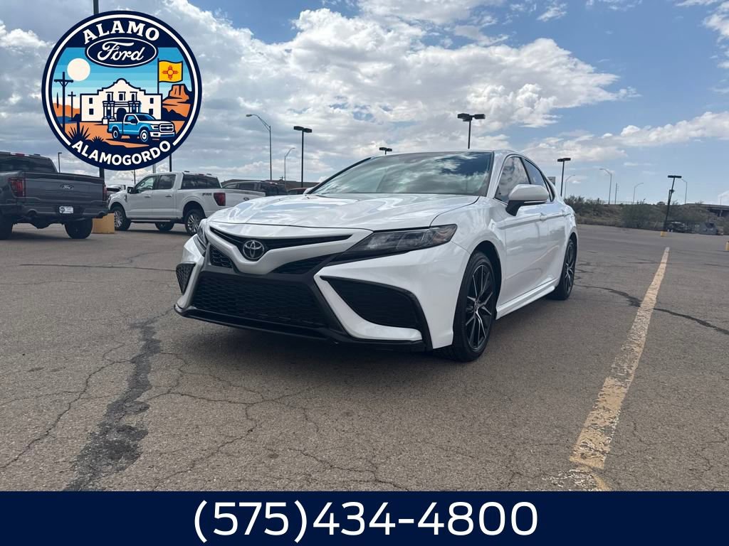 Used 2024 Toyota Camry SE