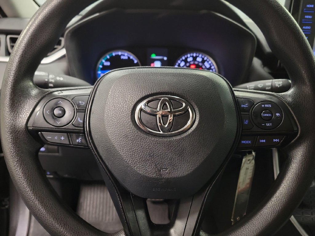 Used 2022 Toyota RAV4 LE AWD/4WD image 23