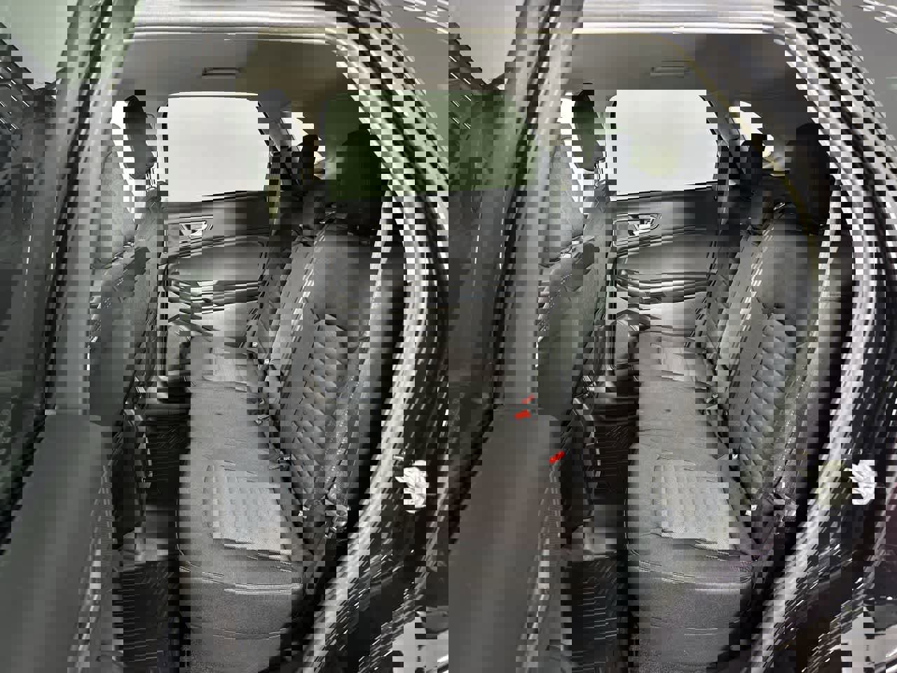 Used 2022 Ford Edge SE w/ Black Appearance Package image 27