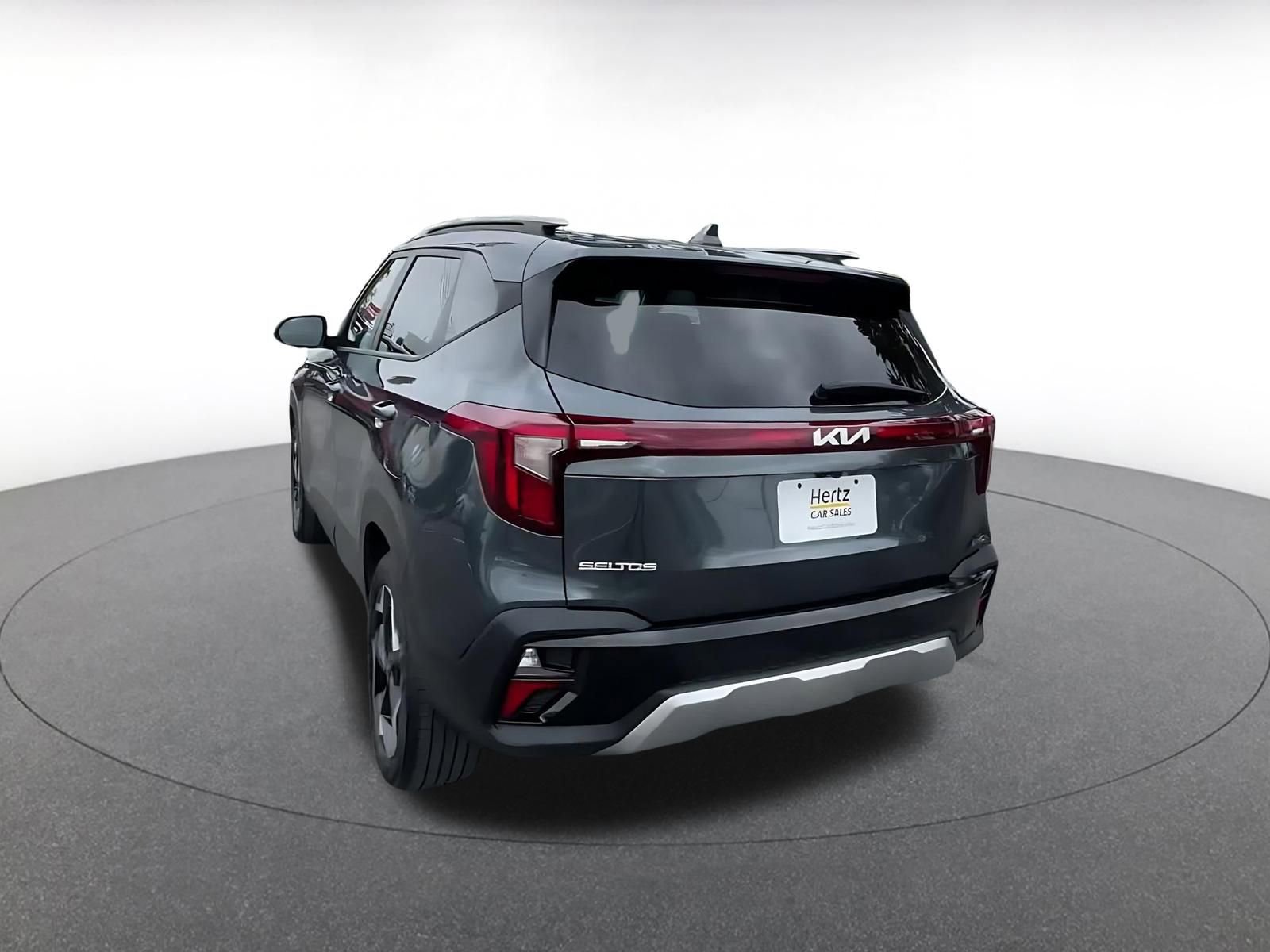 Used 2025 Kia Seltos S image 11