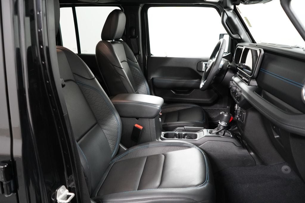 Used 2024 Jeep Wrangler High Altitude AWD/4WD image 18