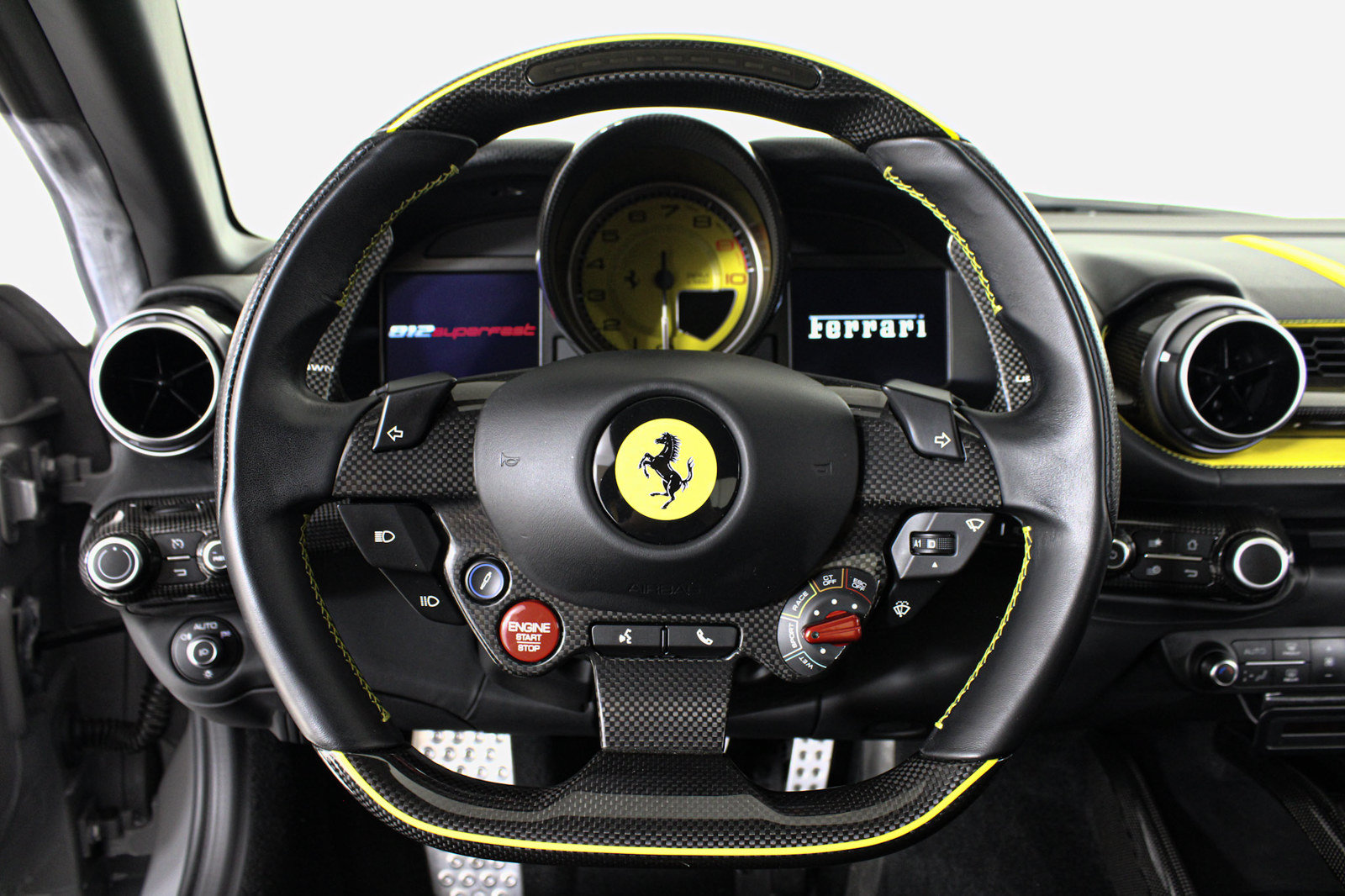 Used 2019 Ferrari 812 Superfast RWD image 47