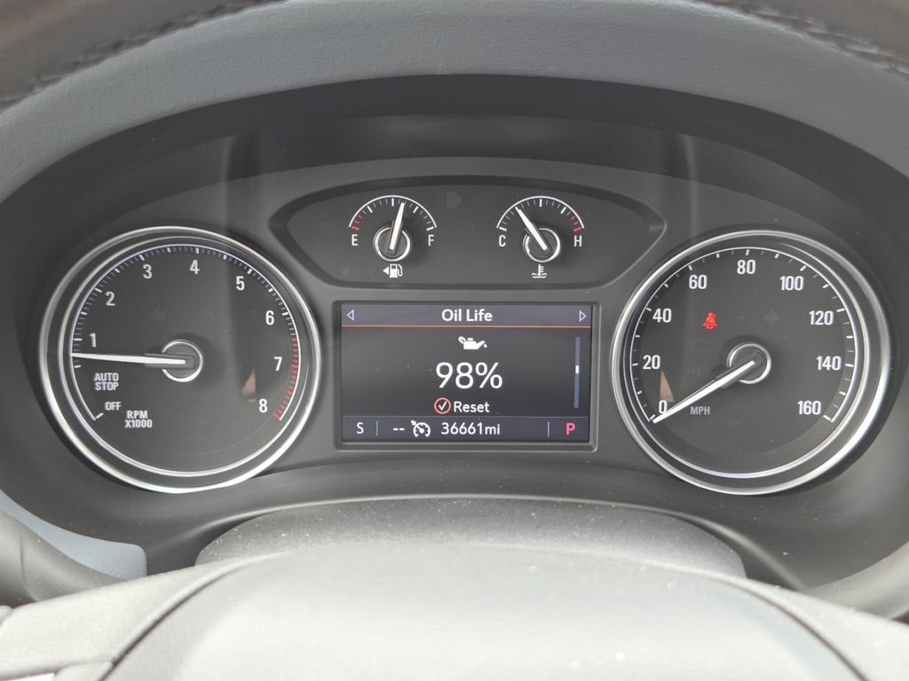 Used 2020 Buick Enclave Premium w/ Sun and Sites Package FWD image 32