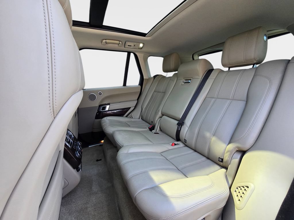 Used 2016 Land Rover Range Rover Supercharged AWD/4WD image 17