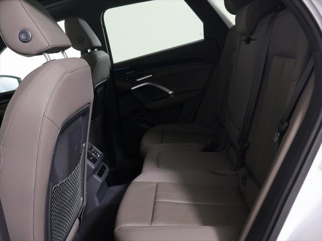 Certified 2025 Audi Q5 Premium Plus w/ Premium Plus image 24