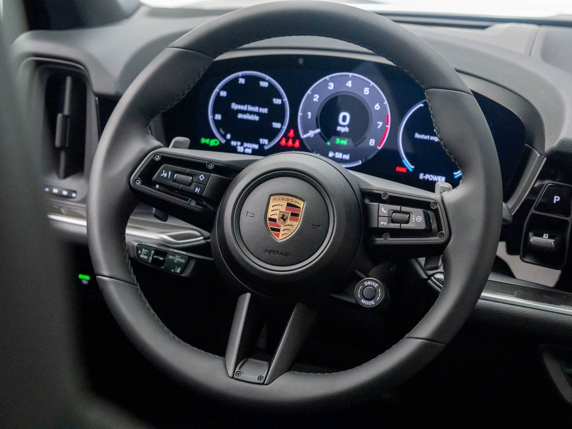 New 2025 Porsche Cayenne E-Hybrid Coupe image 12