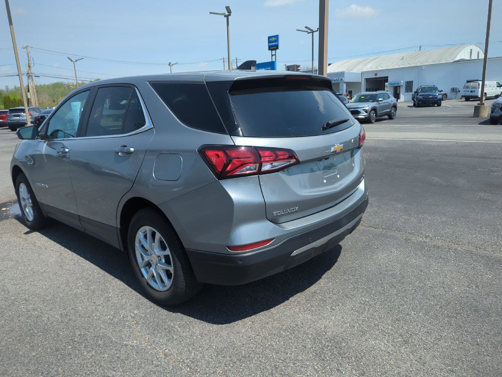 Used 2023 Chevrolet Equinox LT AWD/4WD image 7