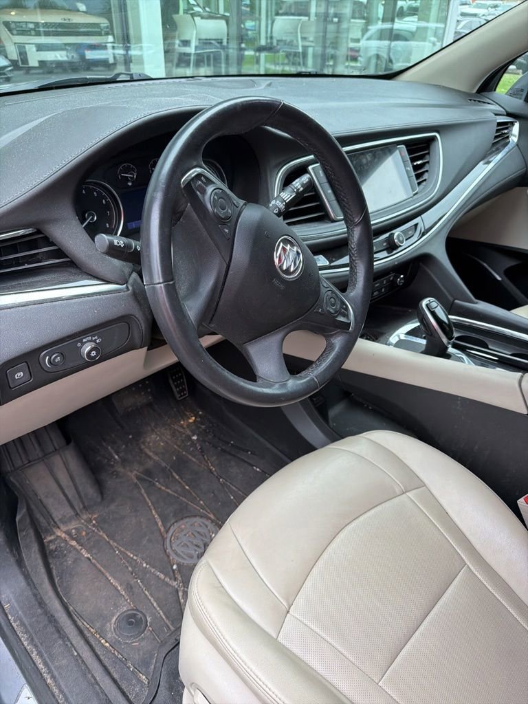 Used 2020 Buick Enclave Essence AWD/4WD image 1