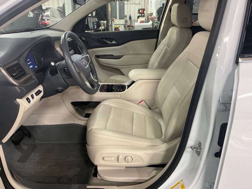 Certified 2022 GMC Acadia Denali w/ Denali Technology Package image 13