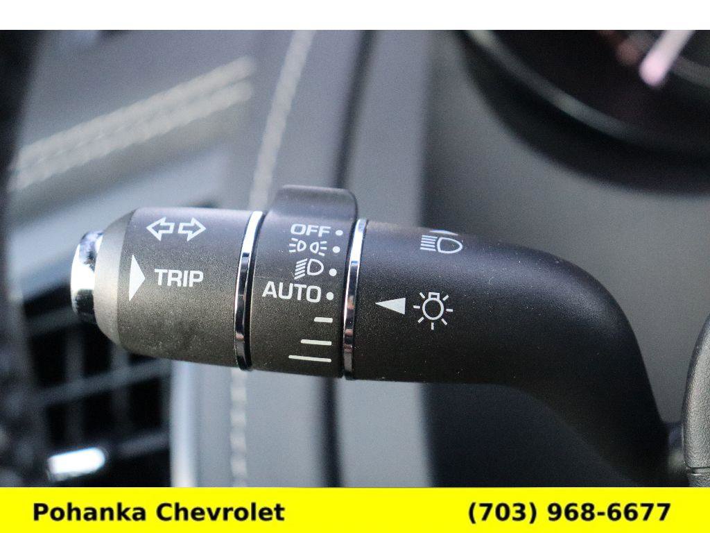 Used 2017 Jaguar F-TYPE R image 10