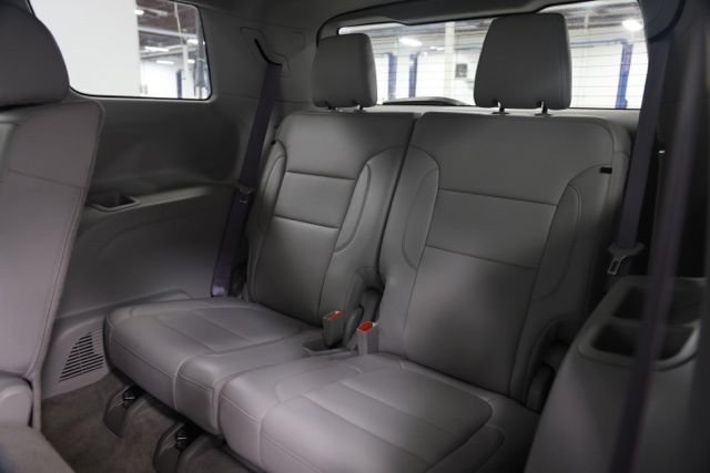 Used 2023 GMC Acadia SLT AWD/4WD image 31