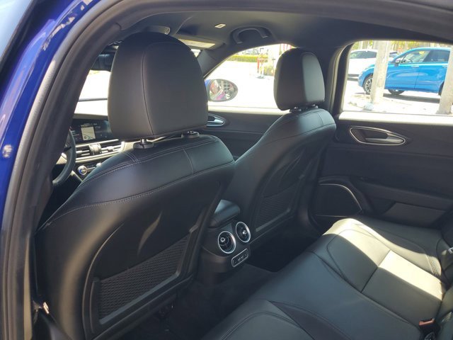 Used 2022 Alfa Romeo Giulia Sprint image 18