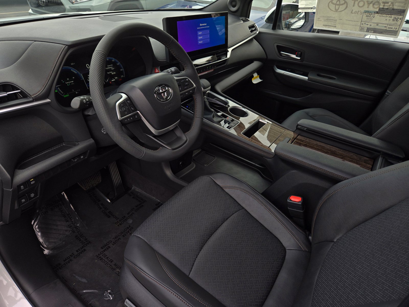 Certified 2026 Toyota Sienna Limited AWD/4WD image 8