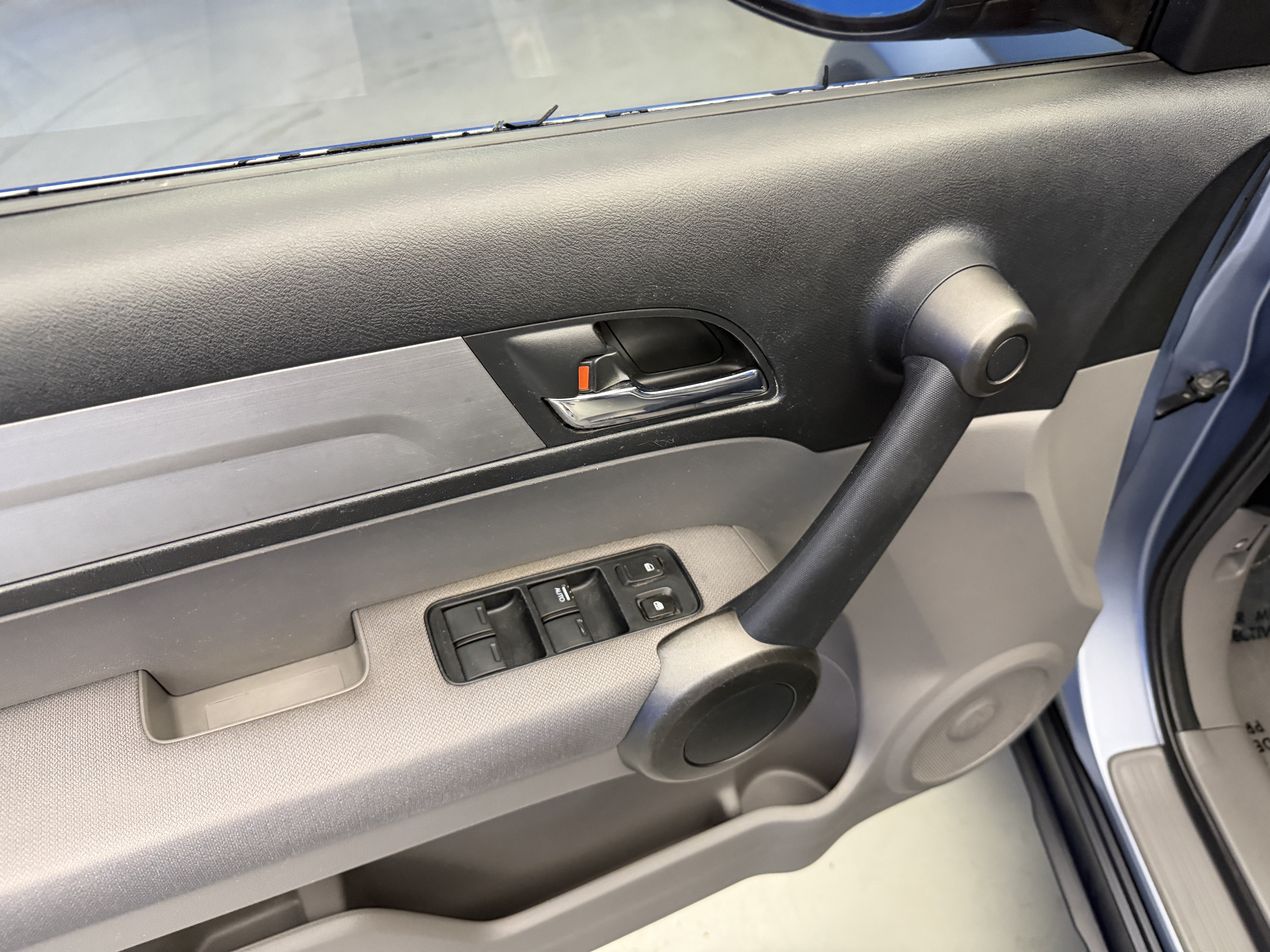 Used 2011 Honda CR-V SE image 10
