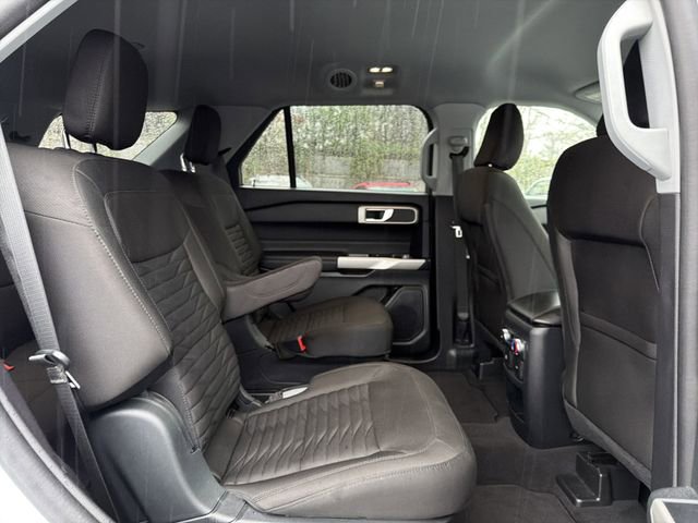 Used 2021 Ford Explorer XLT image 19