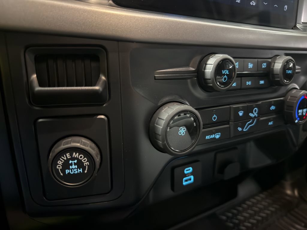 Used 2024 Ford F150 XL RWD image 31