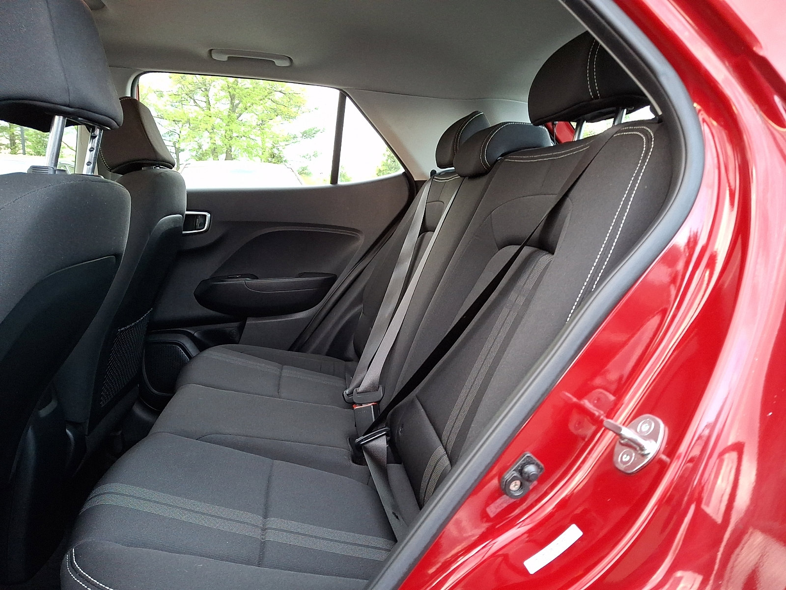 Used 2023 Hyundai Venue SEL FWD image 11