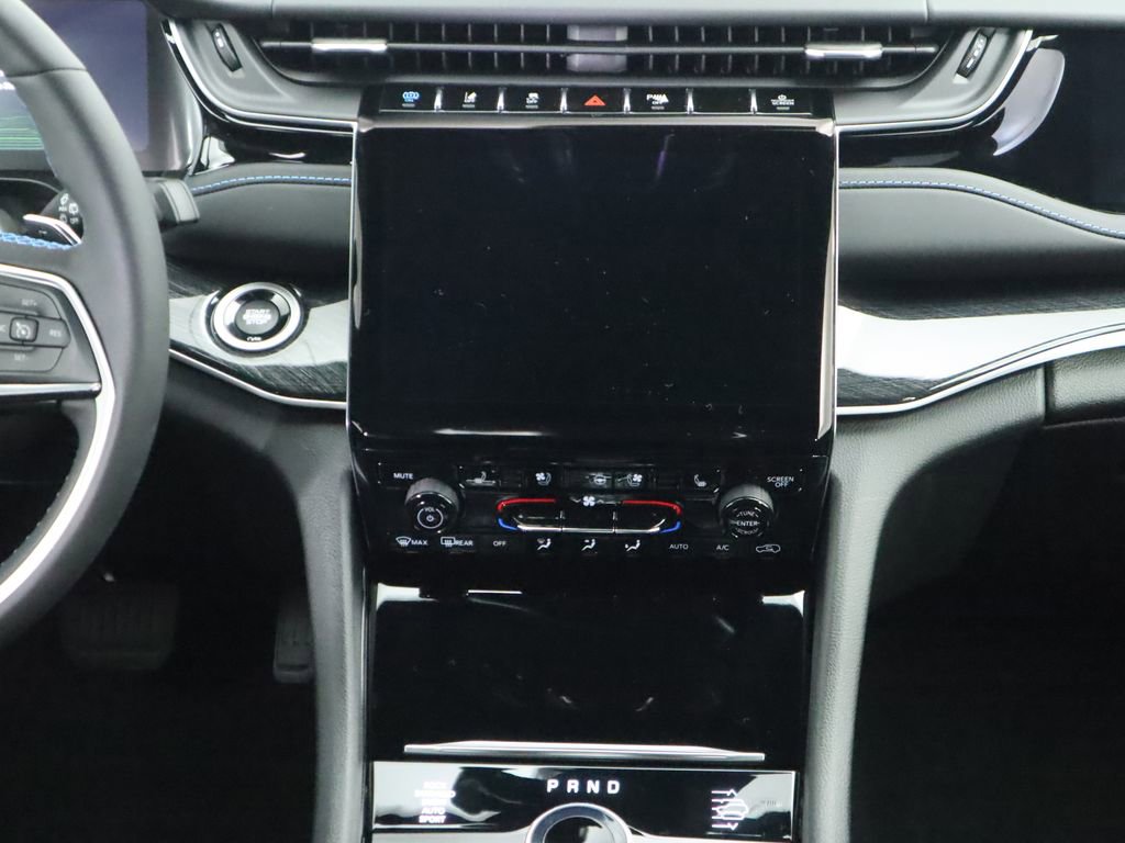 Used 2022 Jeep Grand Cherokee Trailhawk w/ Advanced Protech Group II image 14