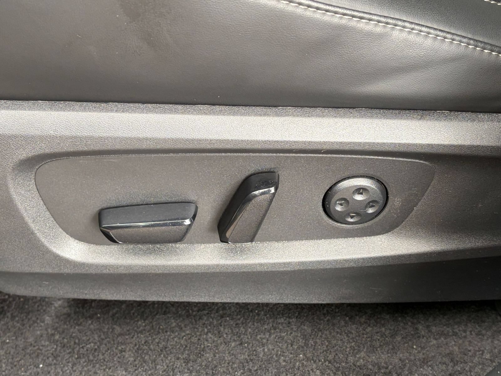 Used 2026 INFINITI QX60 Luxe FWD image 22