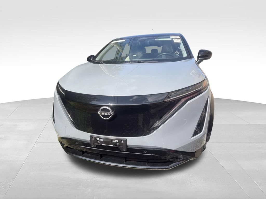 Used 2024 Nissan Ariya FWD image 2