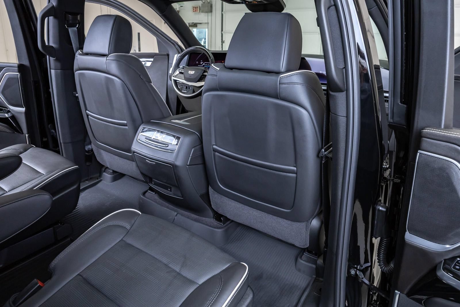 Used 2026 Cadillac Escalade Sport w/ Touring Package AWD/4WD image 30