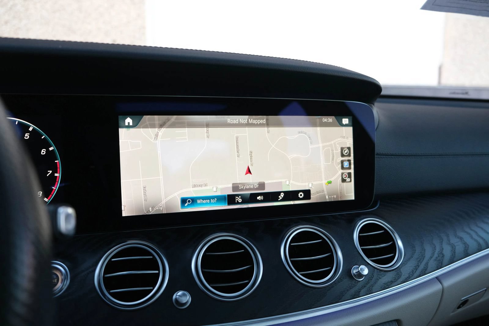 Used 2021 Mercedes-Benz E 53 AMG 4MATIC Sedan w/ Exterior Lighting Package image 38