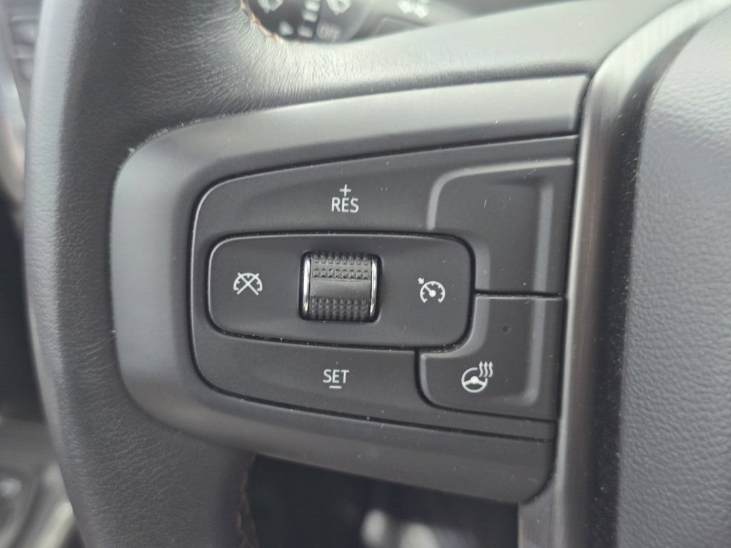 Used 2022 GMC Sierra 1500 AT4 w/ AT4 Premium Package AWD/4WD image 36
