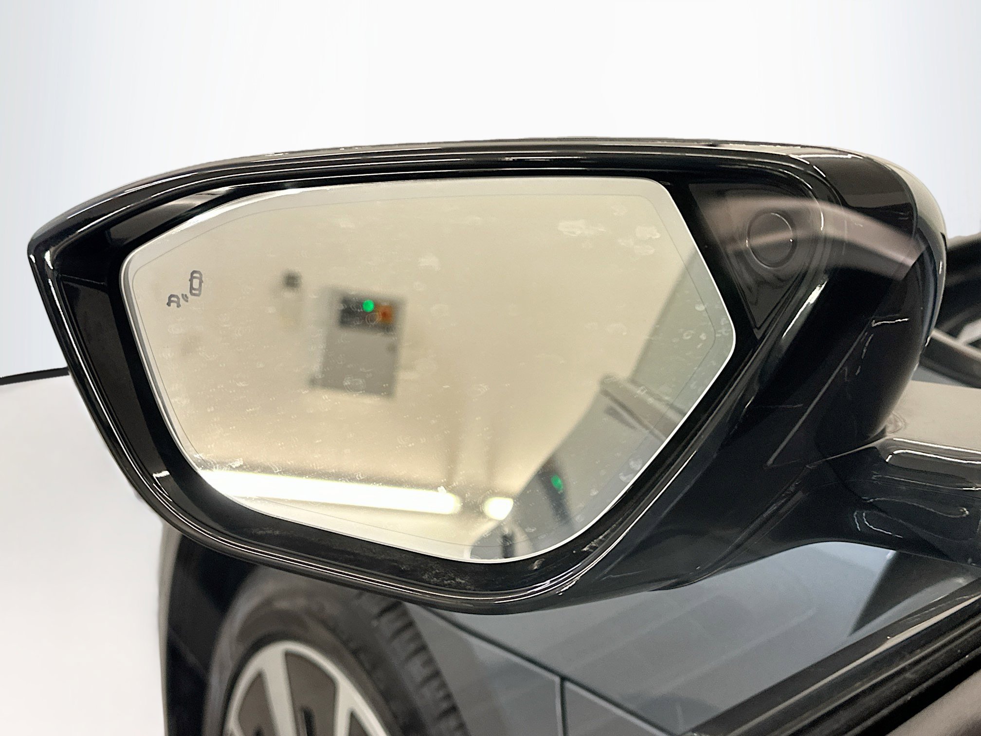 Used 2023 Lucid Air Pure AWD/4WD image 16