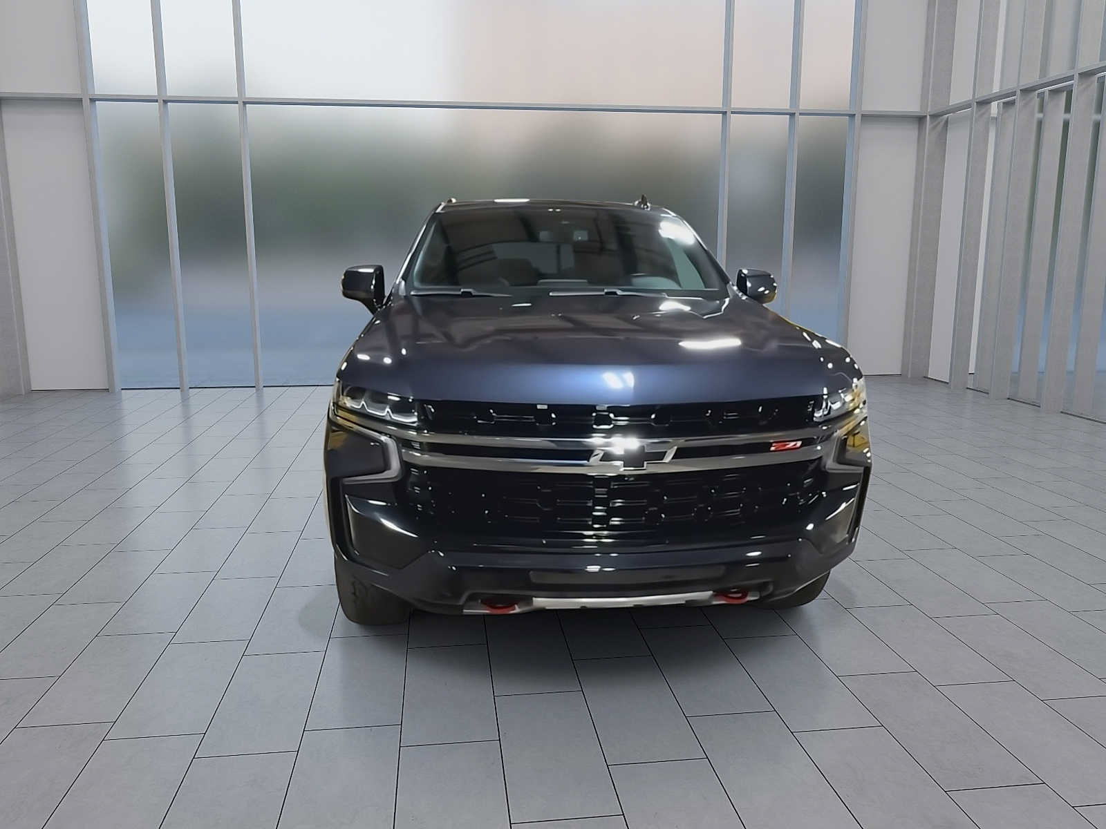Used 2022 Chevrolet Tahoe Z71 w/ Luxury Package AWD/4WD image 3