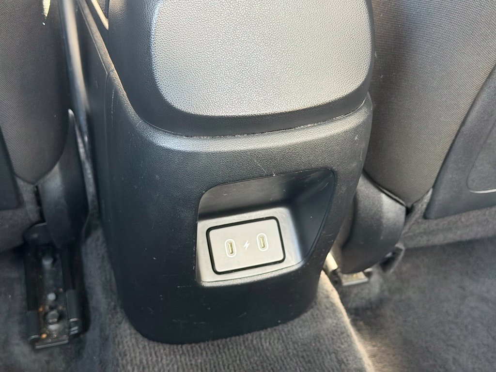 Used 2025 Hyundai Elantra SEL FWD image 24