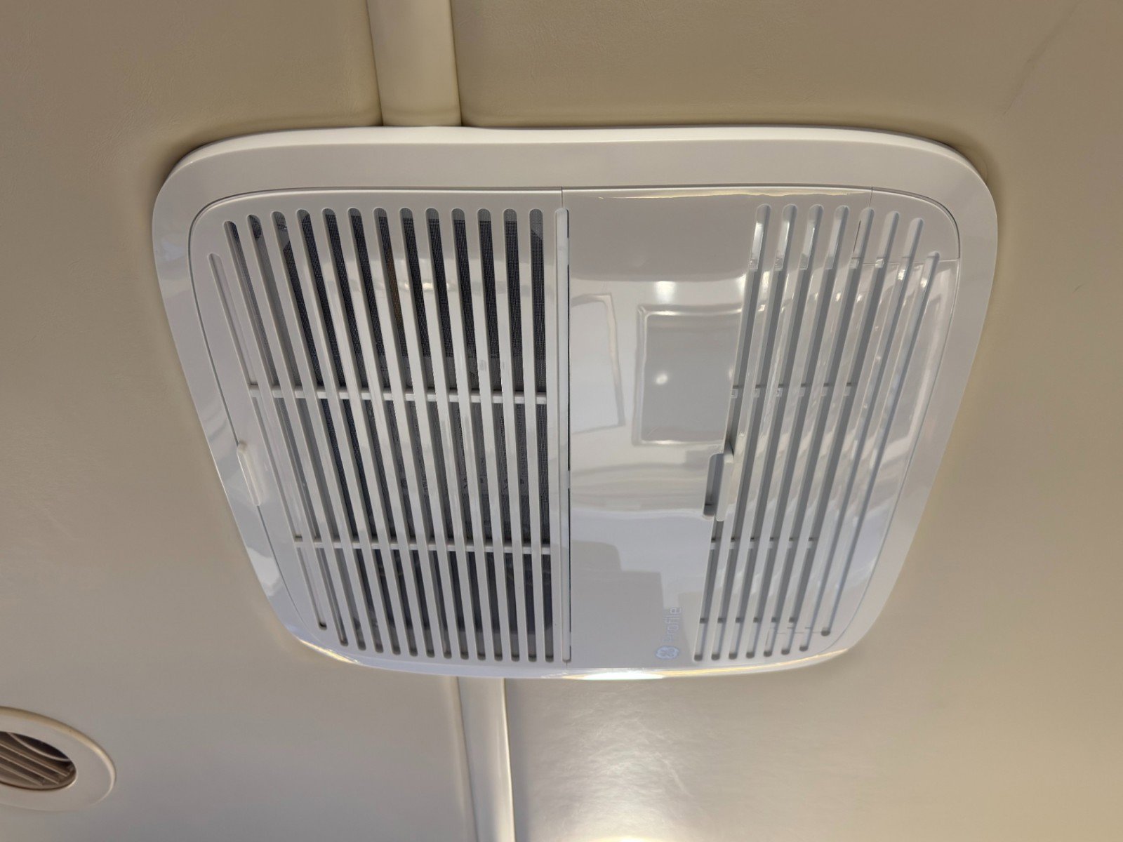 Used 2021 Mercedes-Benz Sprinter 3500 w/ Acoustic Package image 91