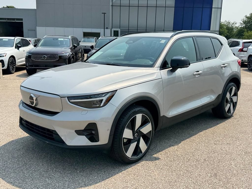 Certified 2023 Volvo XC40 Recharge Ultimate AWD/4WD image 1