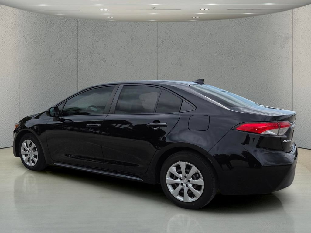 Used 2023 Toyota Corolla LE FWD image 8