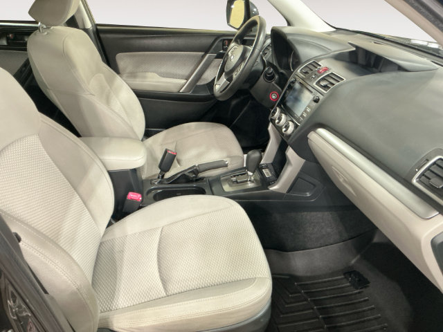 Used 2017 Subaru Forester 2.5i Premium w/ Popular Package #2A AWD/4WD image 15