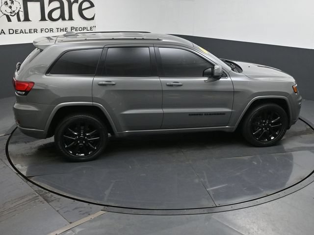 Used 2021 Jeep Grand Cherokee Laredo AWD/4WD image 38