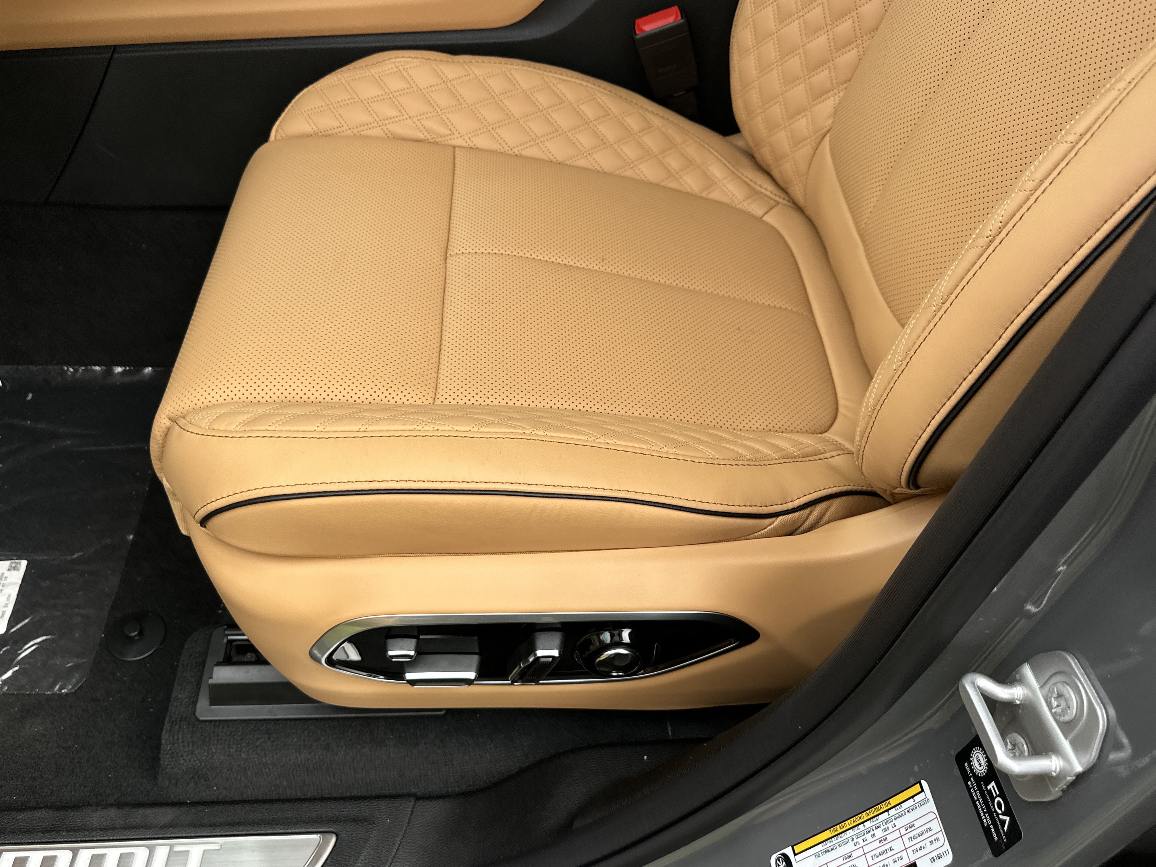 New 2027 Jeep Grand Cherokee Summit AWD/4WD image 28