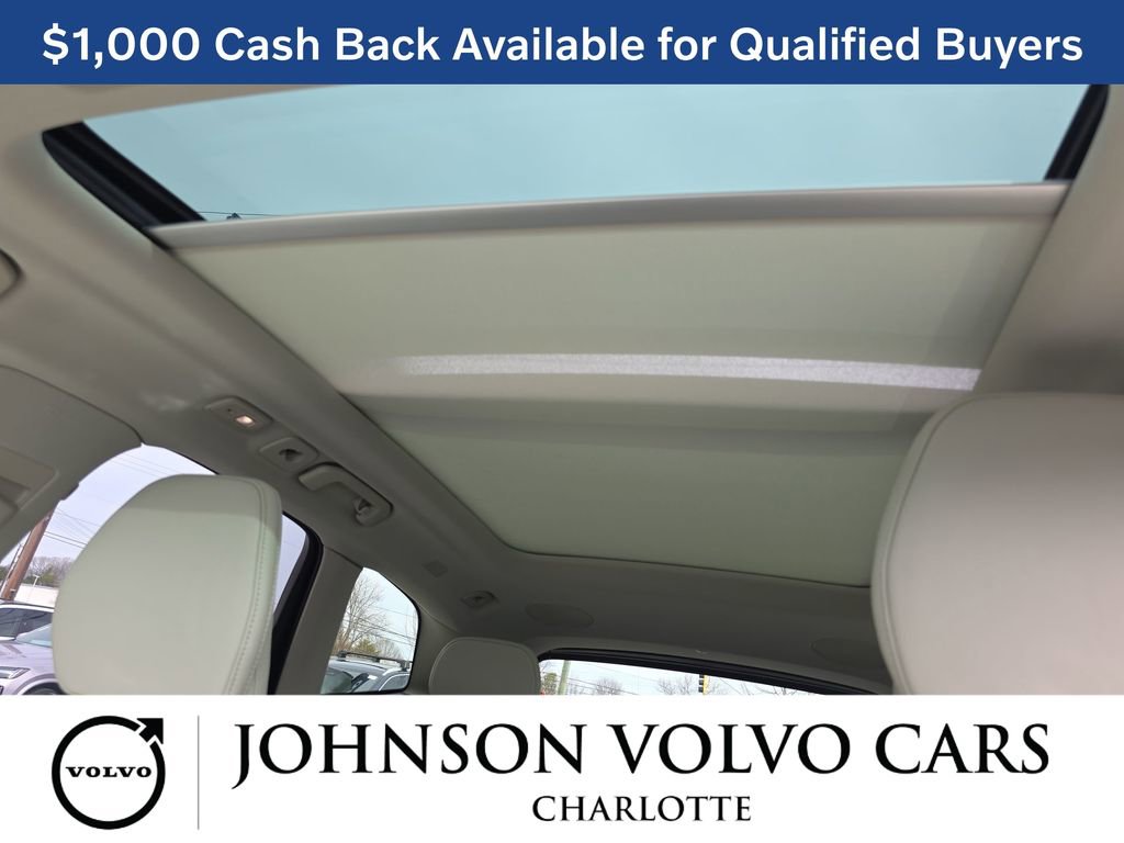New 2026 Volvo XC60 T8 Ultra w/ Protection Package Premier image 32