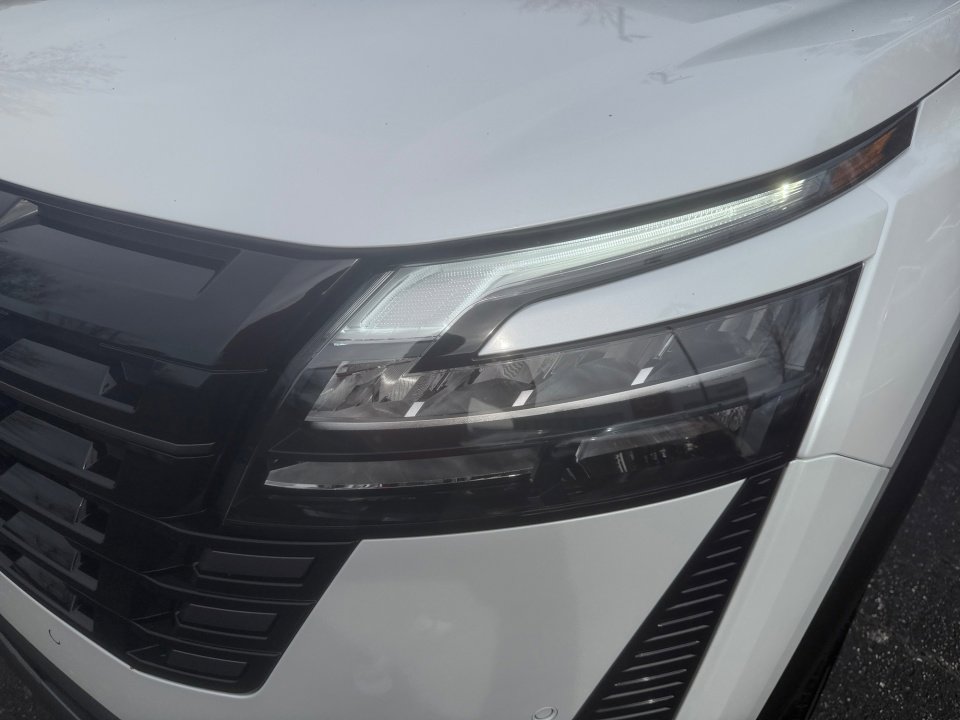 New 2026 Nissan Pathfinder Platinum image 26