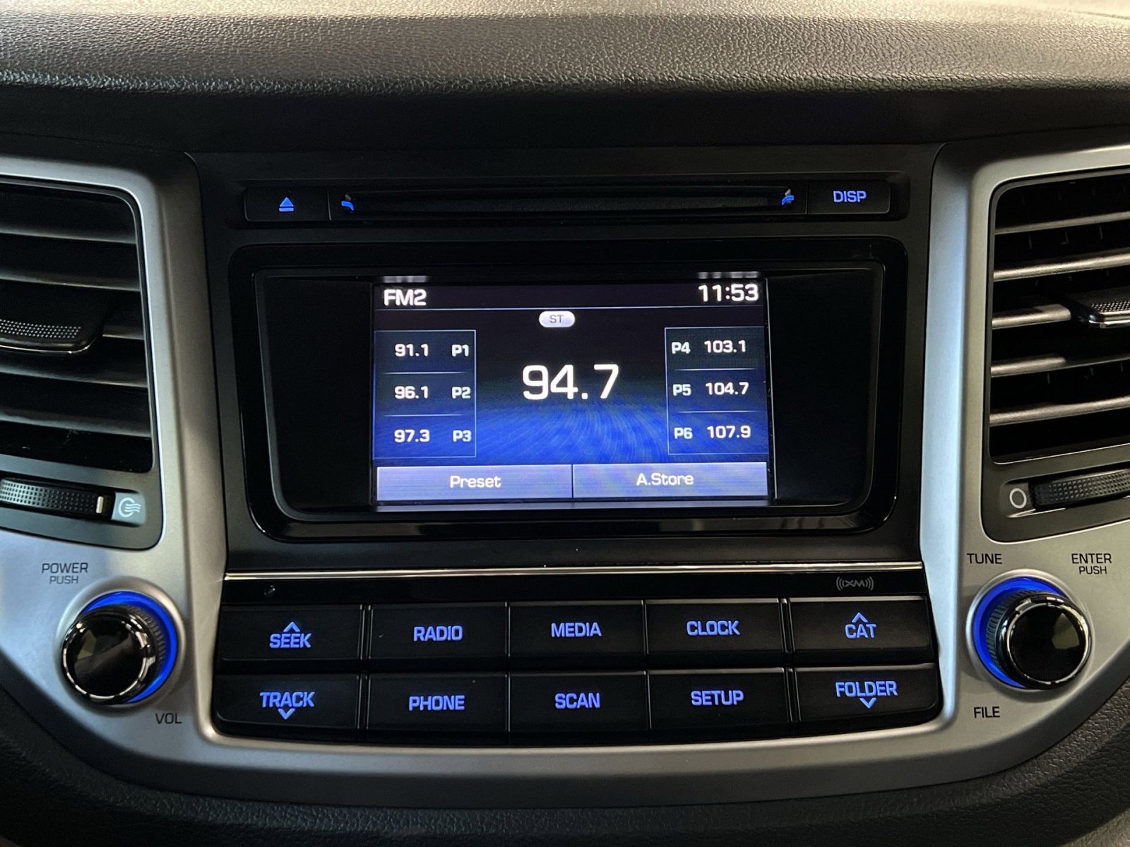 Used 2017 Hyundai Tucson Sport image 18