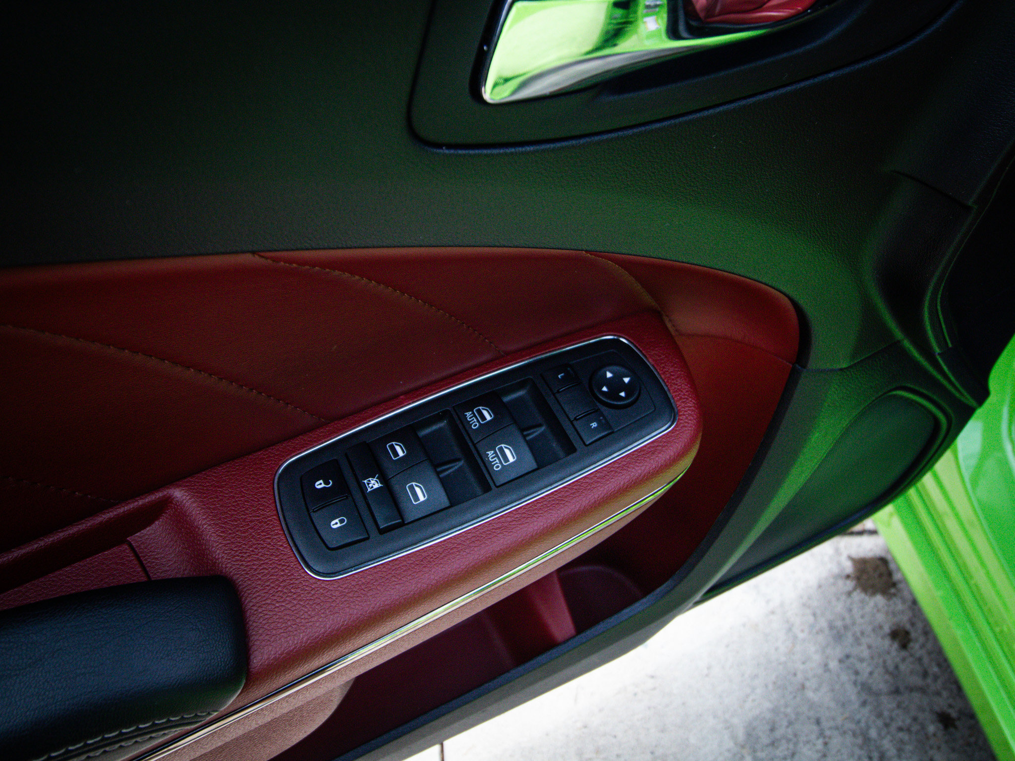 Used 2023 Dodge Charger SRT Hellcat w/ Harman/Kardon Audio Group RWD image 15