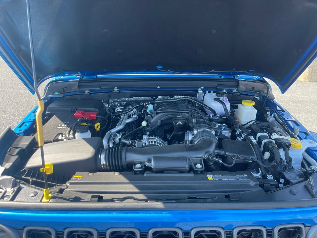 New 2026 Jeep Gladiator Sport AWD/4WD image 18