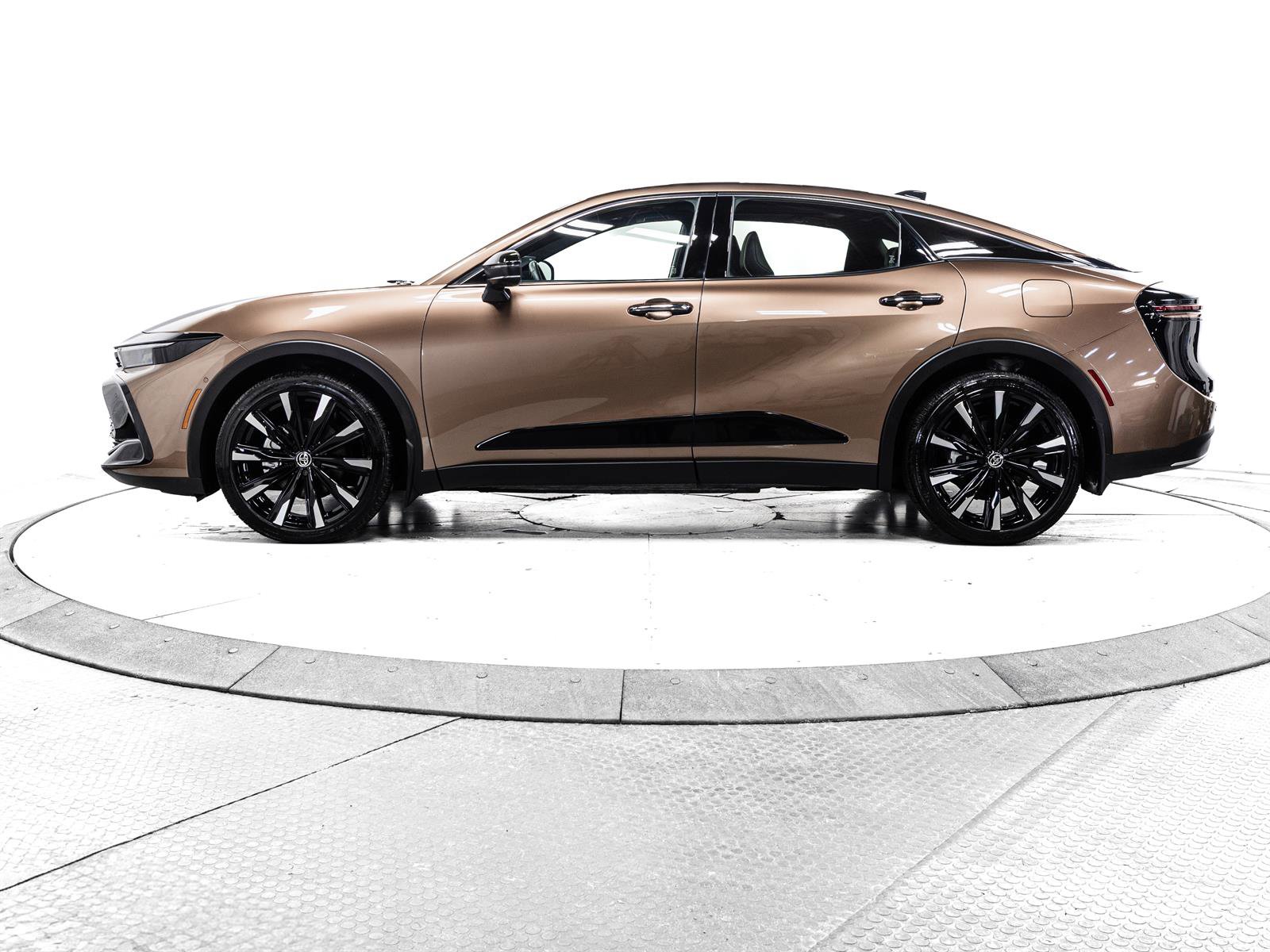 Certified 2025 Toyota Crown Platinum w/ Carpet Mat Package (TMS) image 8