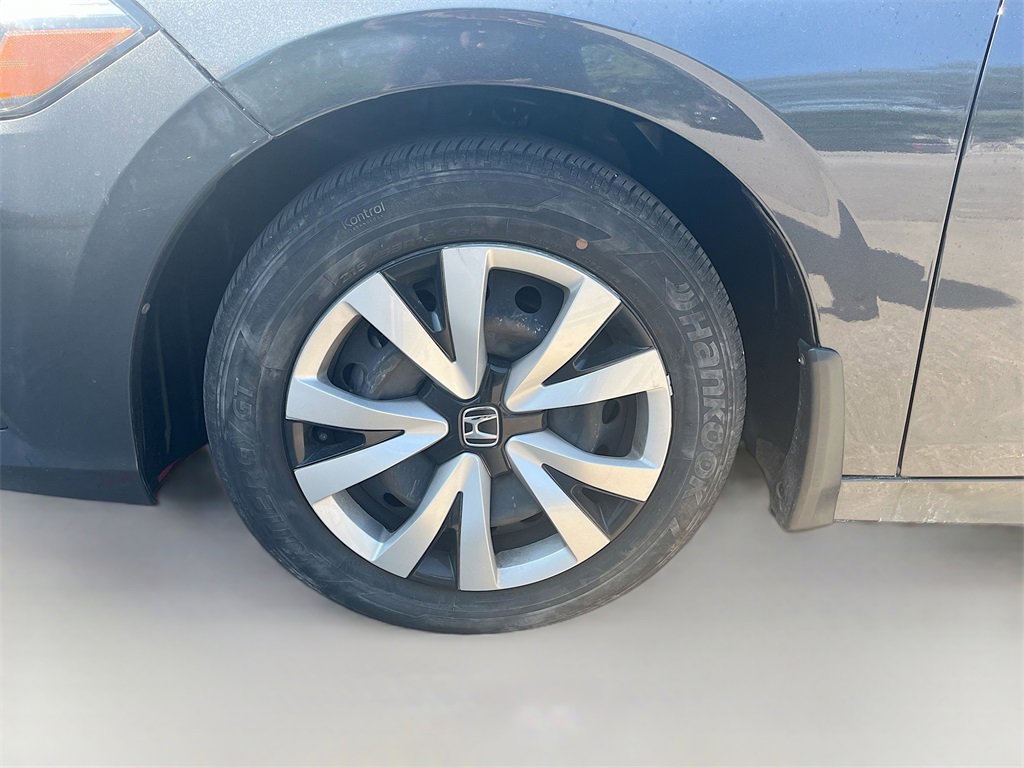 Used 2024 Honda Civic LX image 3